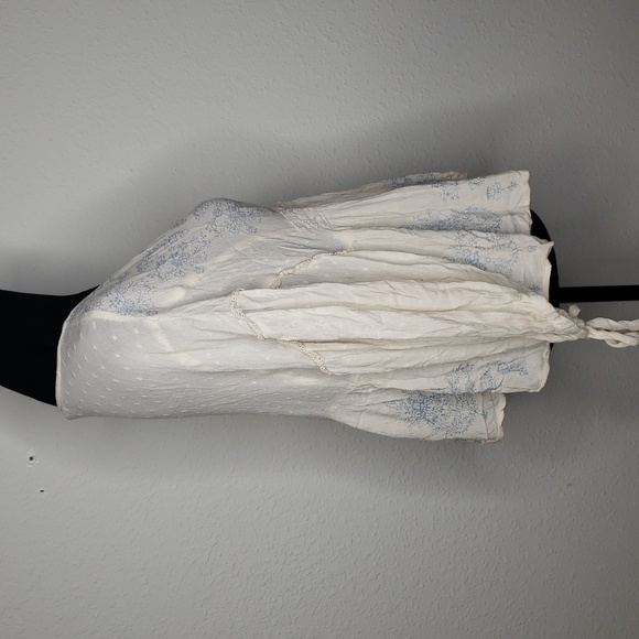 American Eagle Floral Embroidered Dolman Sleeves Babydoll Top Size L Fairy Lacey - Picture 6 of 16